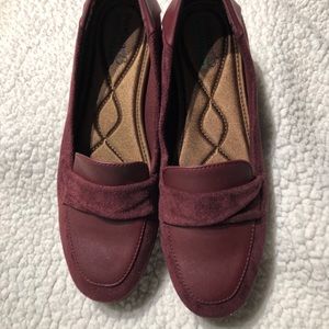 NWOT-Bare Traps Juliya Loafer